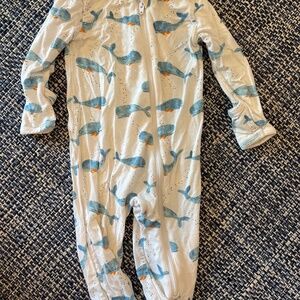 Angel dear whale pattern pajama 3-6 mo